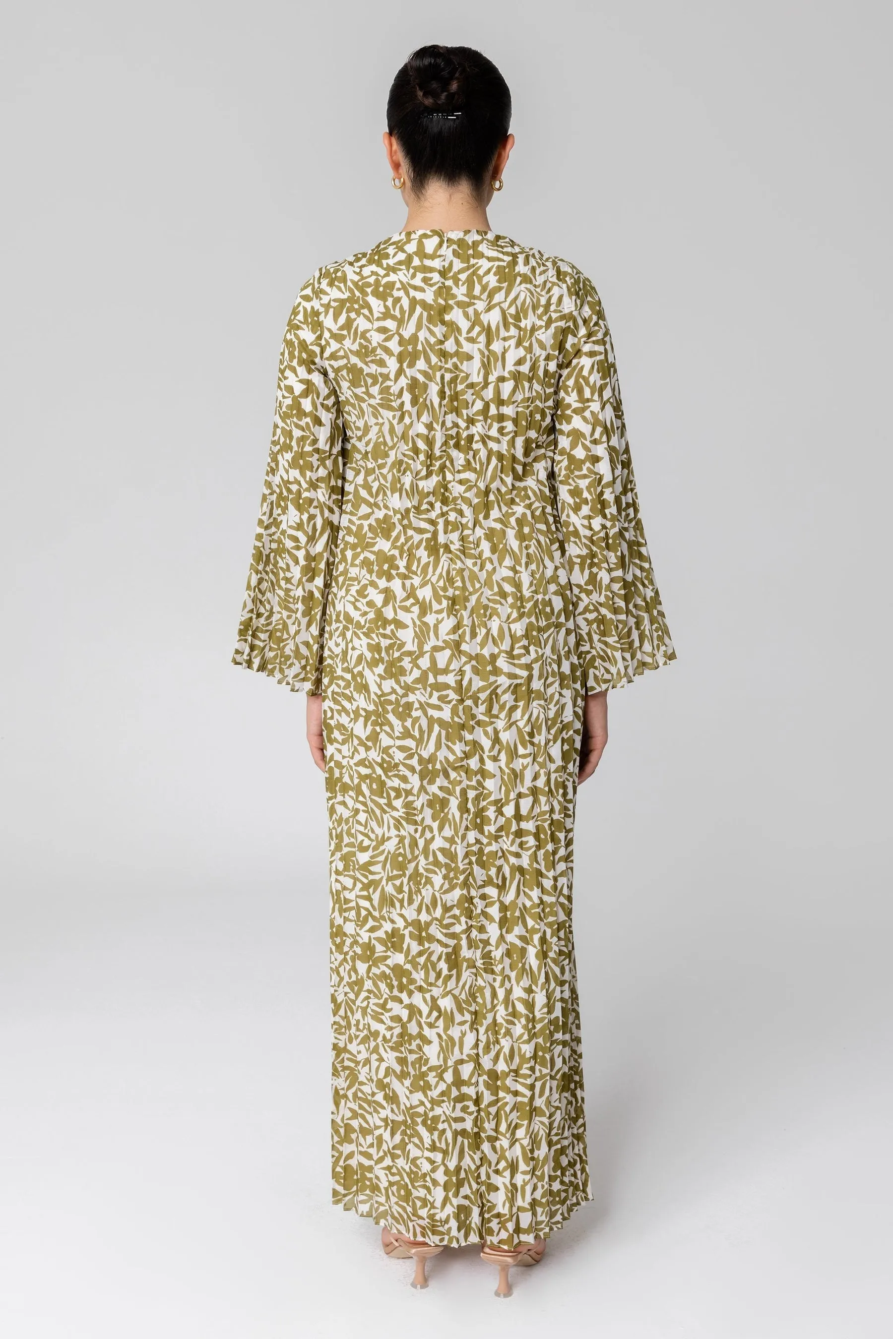 Pleated Printed Shift Maxi Dress -Brown
